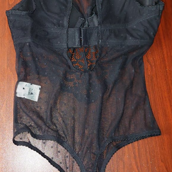 Cupped Swiss Dot Thong Bodysuit - Picture 6 of 9